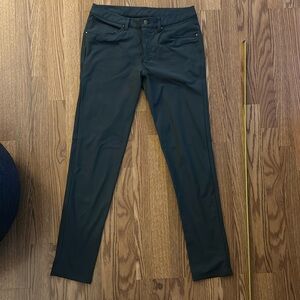 Lululemon men’s pant. Grayish green. Size unknown (tag is gone).